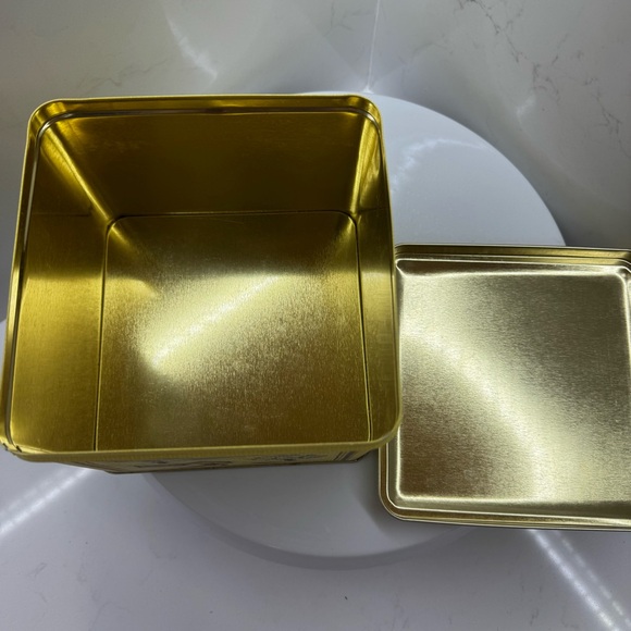 Home Sweet Home Square Tin, Vintage Cross-Stitch Style Home Sweet Home Container - Picture 8 of 9